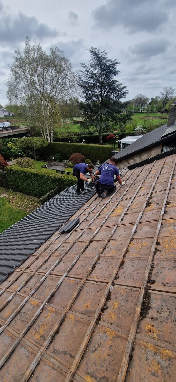 Schoorsteen hersteld en waterdicht afgewerkt