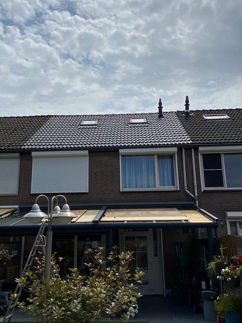Hellend dak voor renovatie